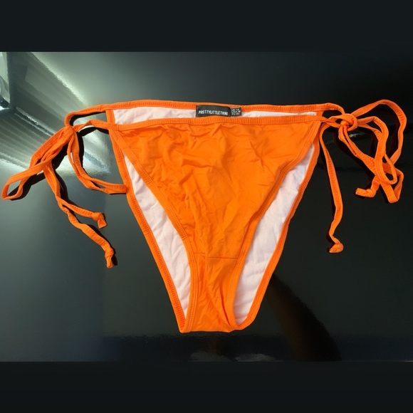 Orange Bikini - Picture 4 of 5